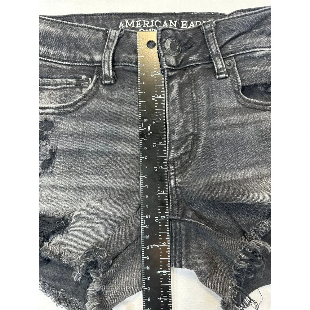 American Eagle Super Stretch Distressed Black Denim Shorts Womens Size 4 Frayed - Picture 5 of 14